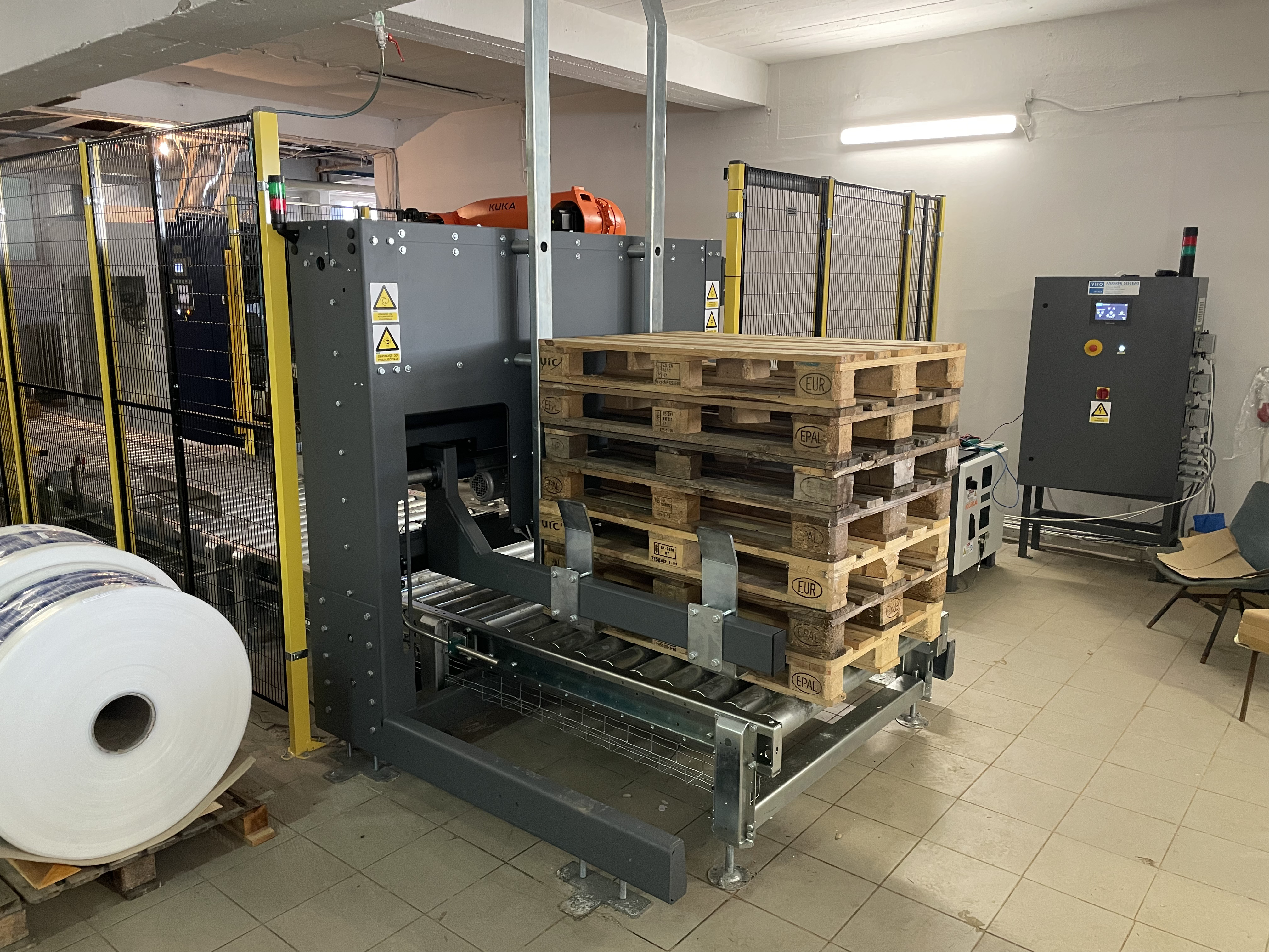 Segmentos modulares de transportador en ensamblaje
