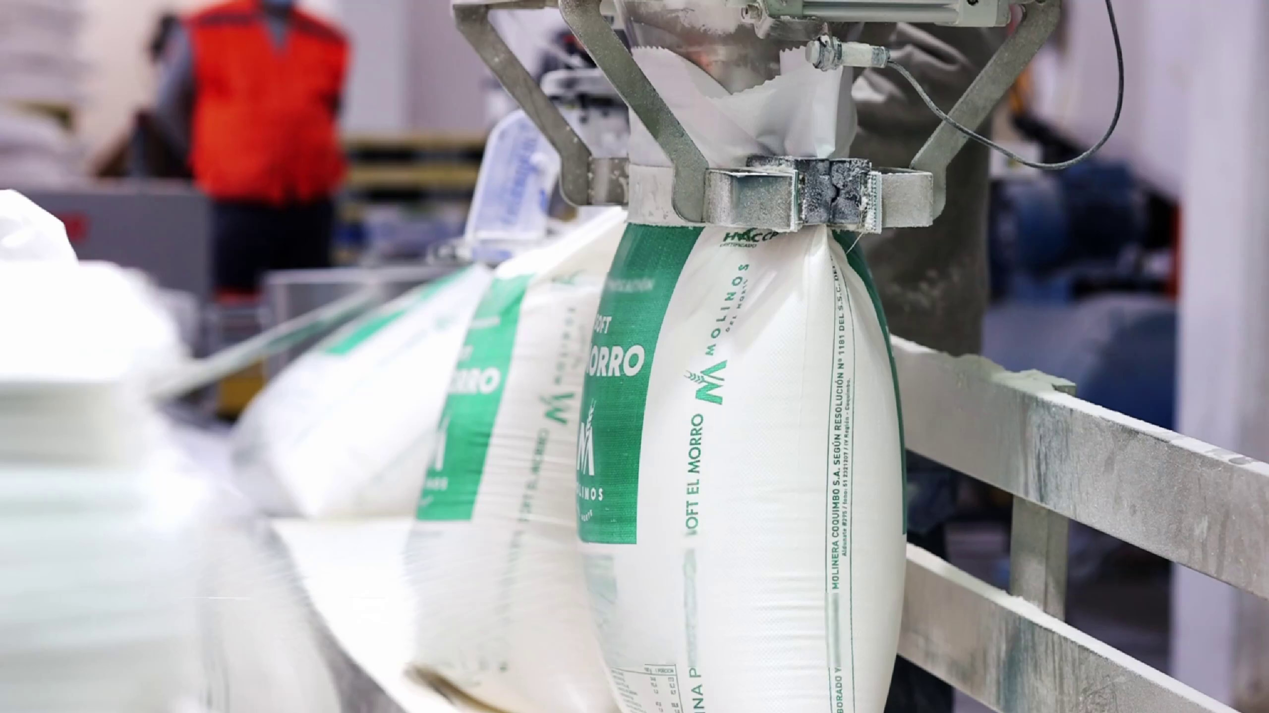 Video: Visión general de línea de producción totalmente automatizada